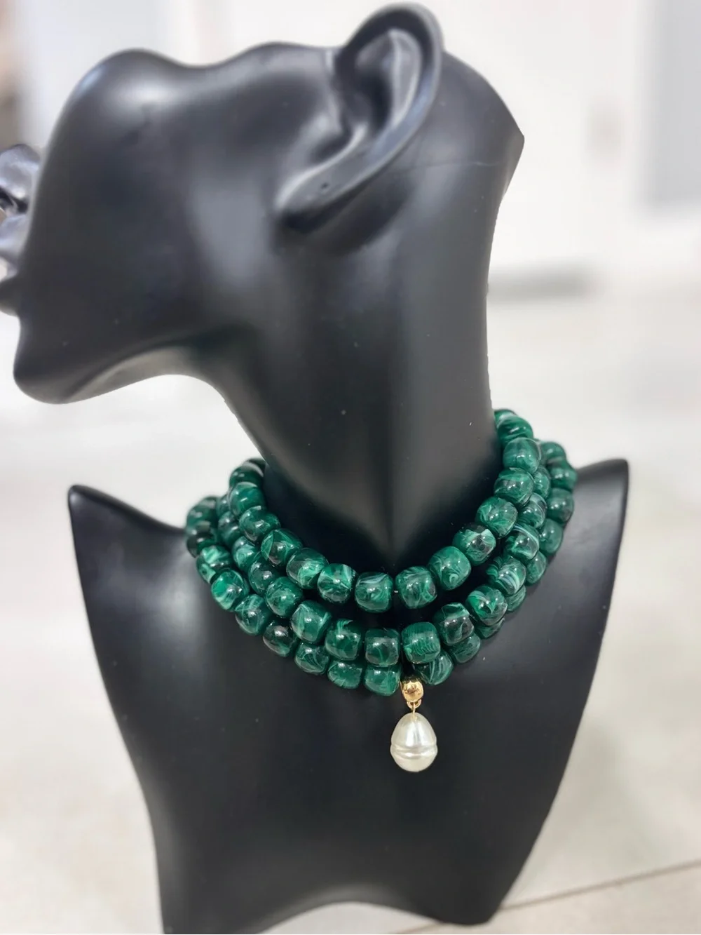 3-Strand Emerald Green Beaded Choker Necklace With Pearl Drop